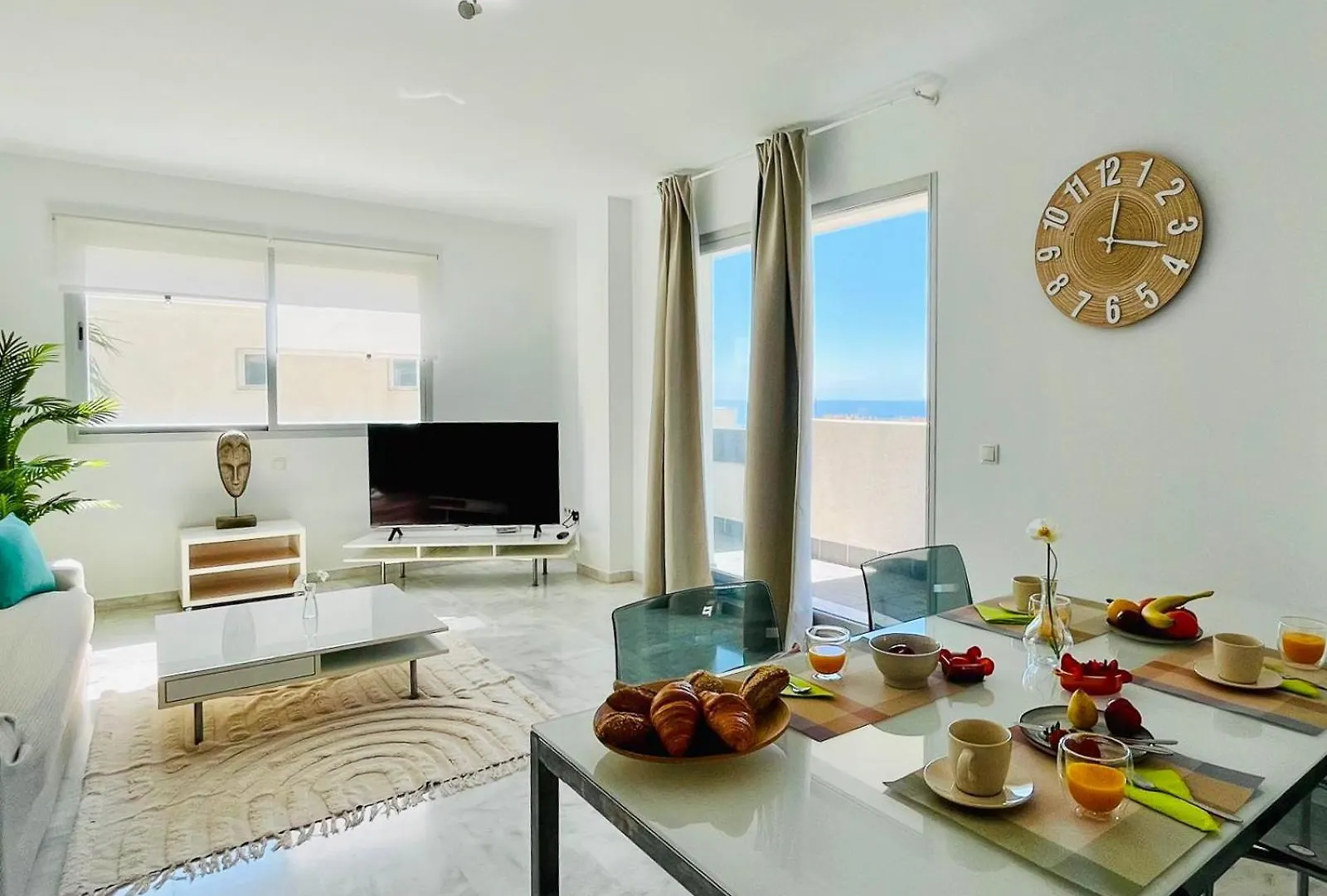 Apartment With Stunning Views, Pool, Gym, And Parking MIJAS COSTA